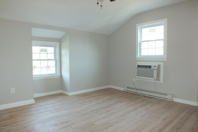 Foto del edificio - 609 Higgins Ave