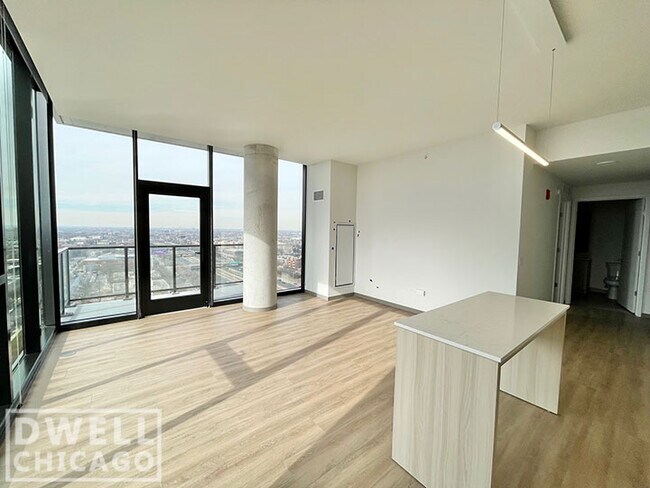 Foto del edificio - 920 S Damen Ave