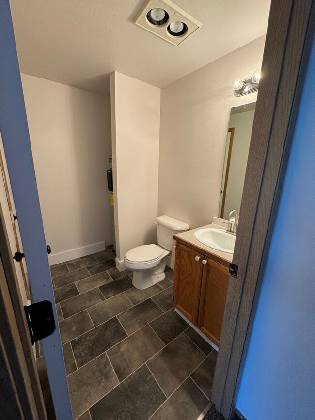 Building Photo - 2007 SW Timber Ave