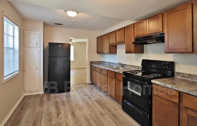 Foto del edificio - 8260 Monmouth Way