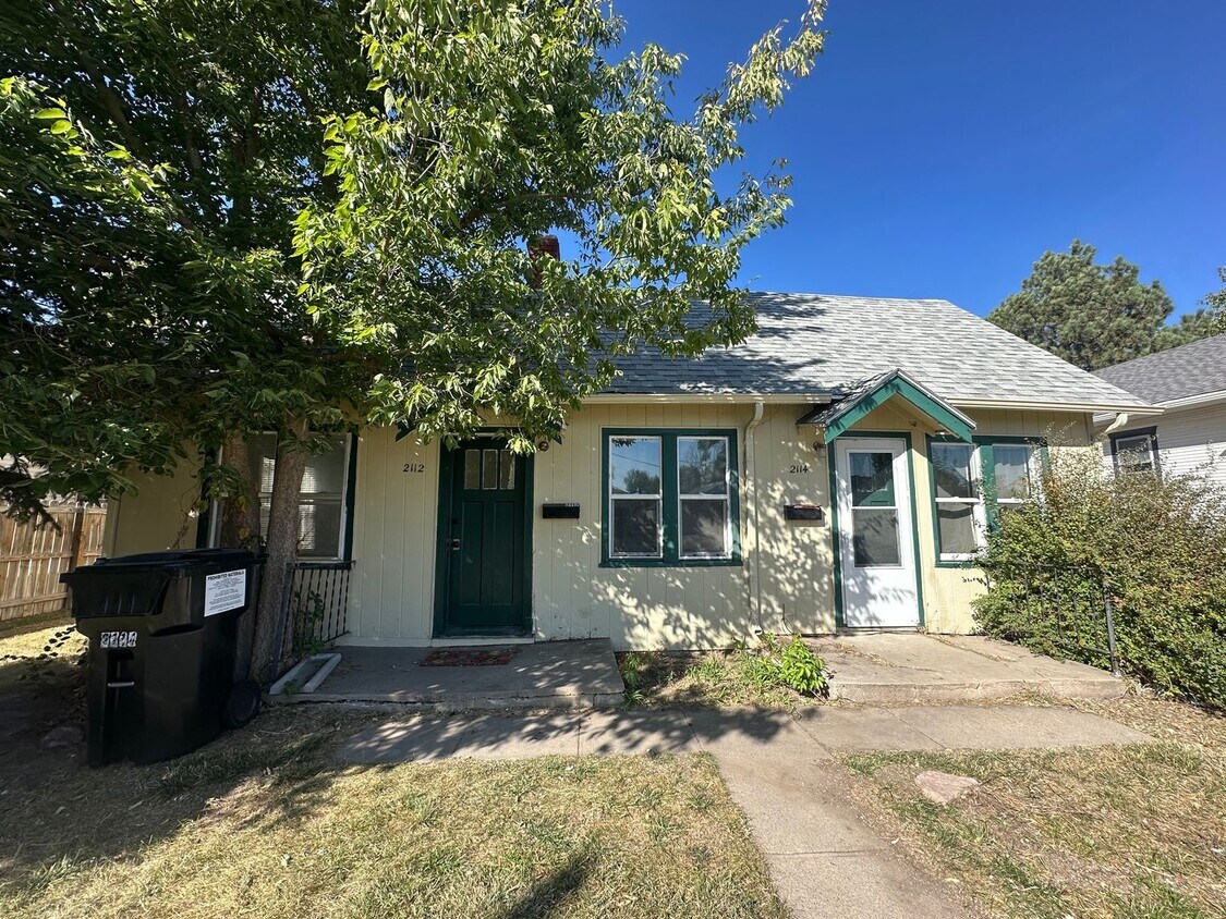 Foto principal - 2112 Ave. B