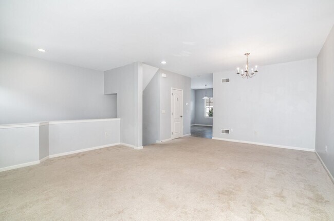 Foto del edificio - 6315 Creekbend Dr
