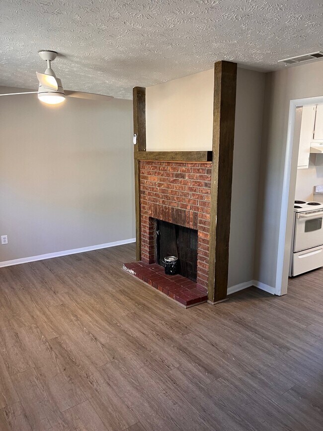 Living Room - 1131 White Oak Dr