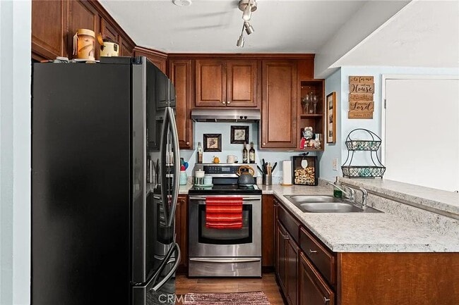 Foto del edificio - 1480 W Edgehill Rd