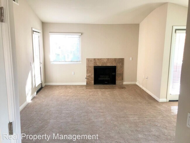 Building Photo - 2 br, 1 bath House - 600 Sea Cliff Way - 606