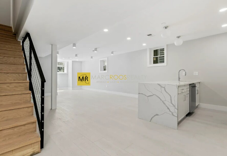 Foto principal - 228 Princeton St