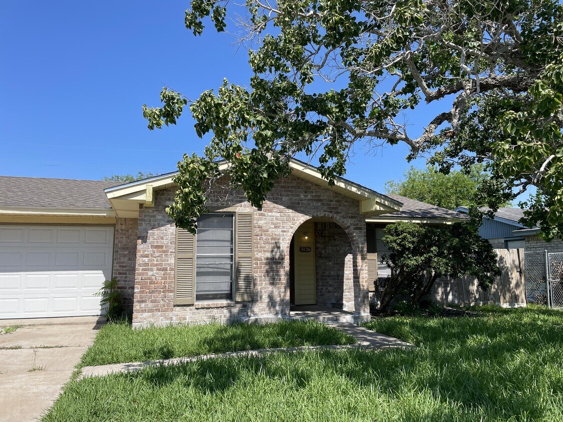 7426 Milky Way Dr, Corpus Christi, TX 78412 House Rental in Corpus