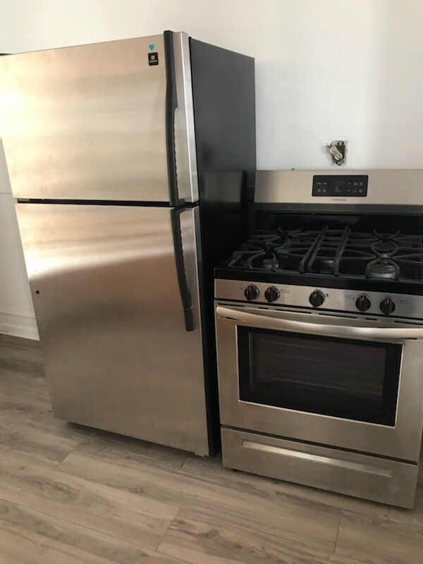 Primary Photo - 1148 E 72nd St