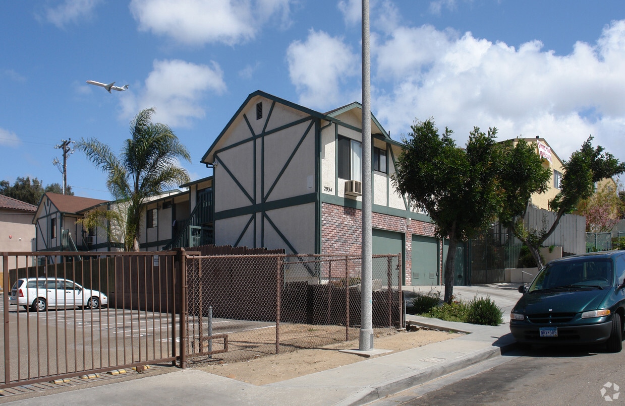Primary Photo - 2934 F St