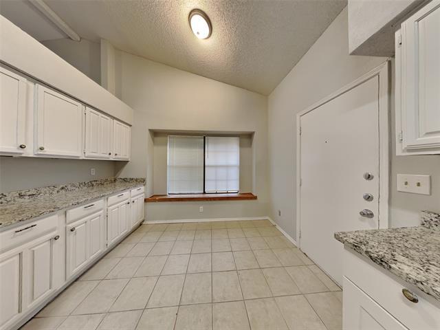 Building Photo - 1056 Twin Falls Dr