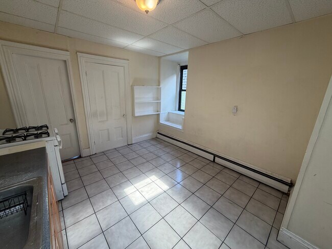 Building Photo - 183 Harvard St