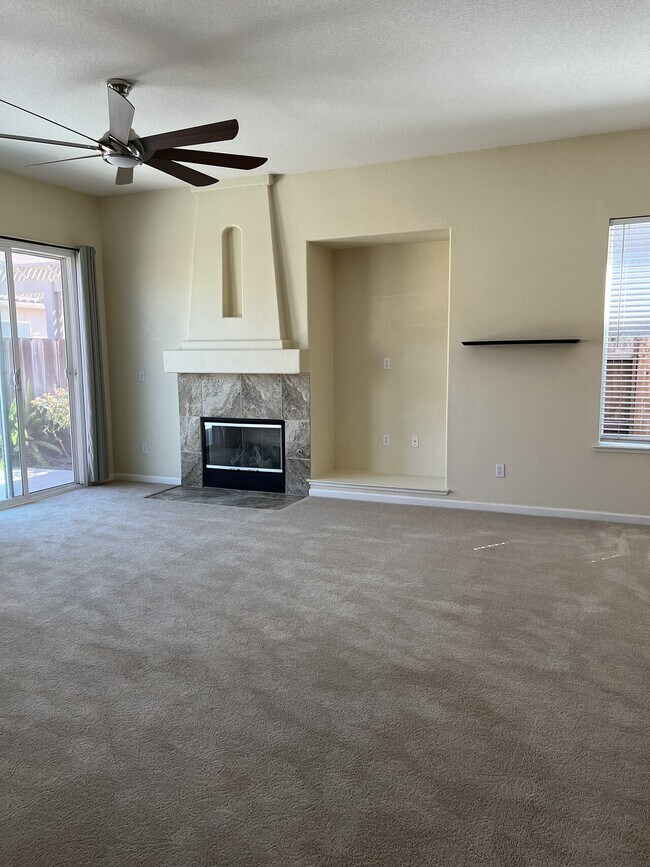 386 Noni Ave, Escalon, CA 95320 House Rental in Escalon, CA