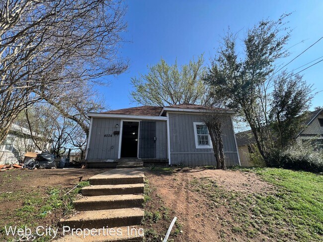 Building Photo - 3 br, 2 bath House - 4024 Myrtle St