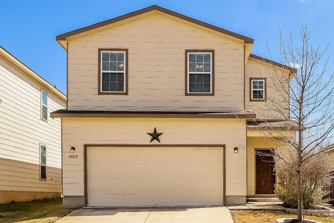 Building Photo - 10210 Castello Cyn