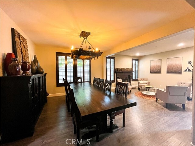 Building Photo - 735 W Aster Pl