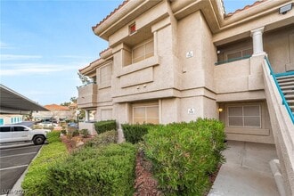 Building Photo - 344 Sunward Dr