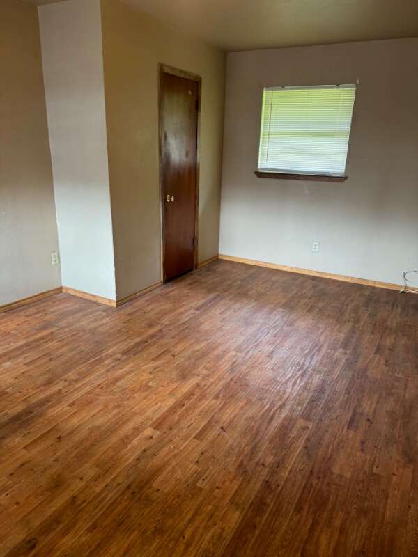 750 Bonham St Unit 120, Paris, TX 75460 Room for Rent in Paris, TX