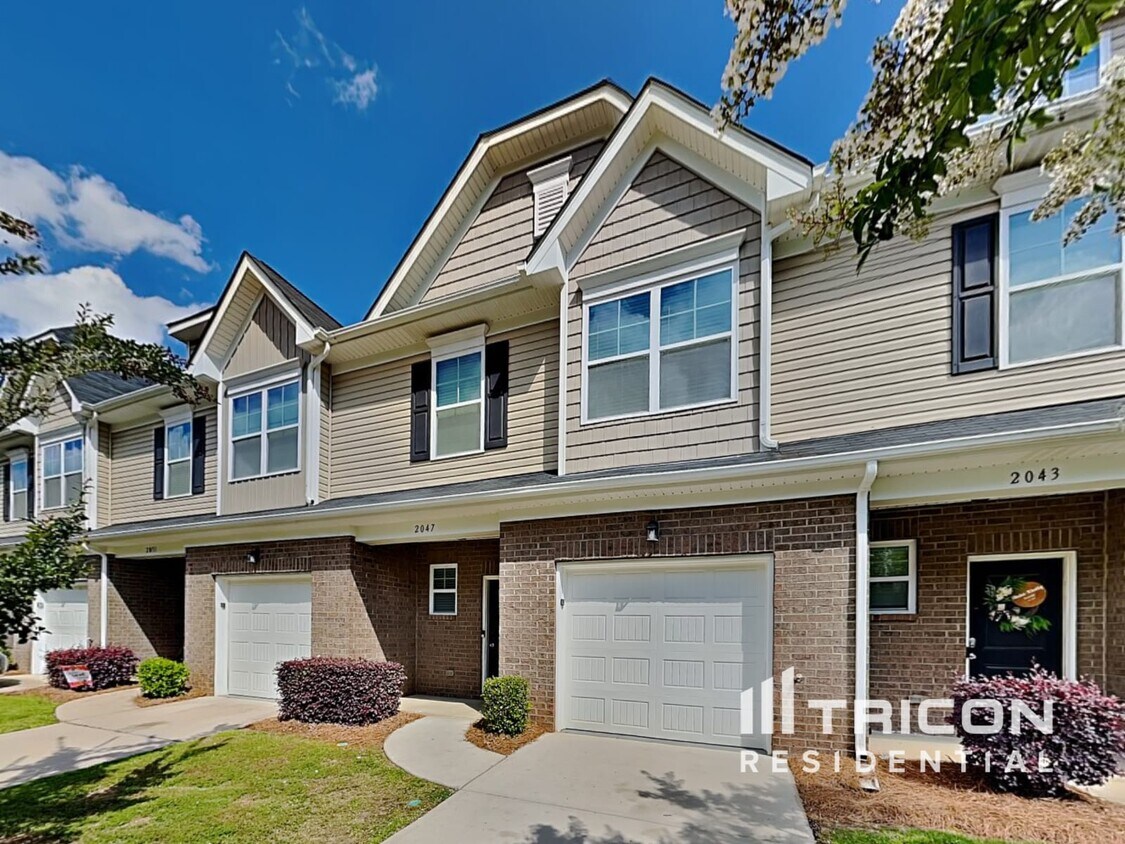 Foto principal - 2047 Aragon Lane