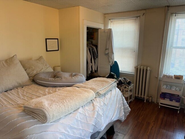 Foto del edificio - 264 Aspinwall Ave