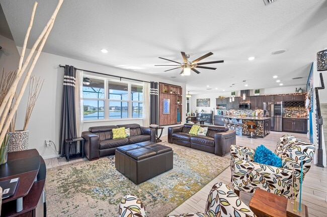 Foto del edificio - 12171 Moss Lake Loop