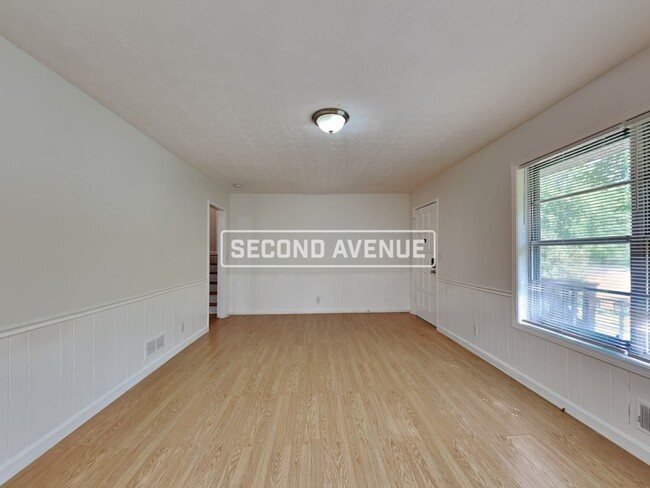 Building Photo - 1406 High Meadow DR