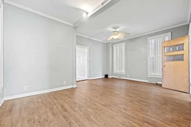 Foto del edificio - 1314 W Washington Blvd