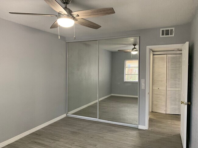 Foto del edificio - 617 SE 16th St