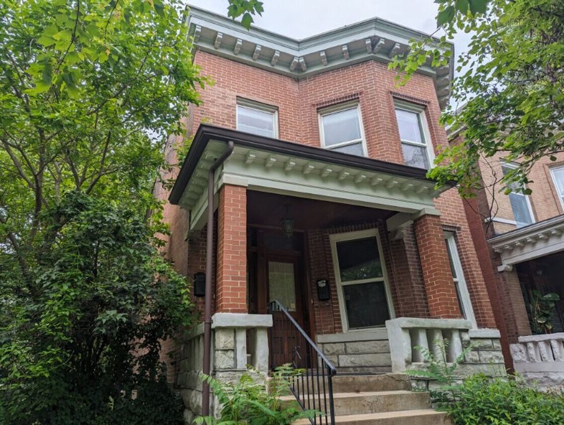 Primary Photo - 4139 Cleveland Ave