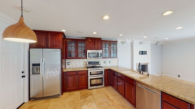 Foto del edificio - Beautiful 3 Bedroom Home in Huntington Beach