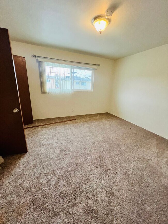 Foto del edificio - Midtown Ventura - One bedroom, one bath upstairs apartment