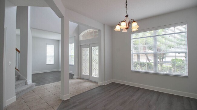 Building Photo - 4939 Parkview Drive