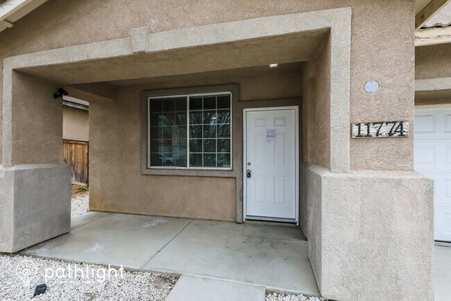 Foto del edificio - 11774 Winewood Street