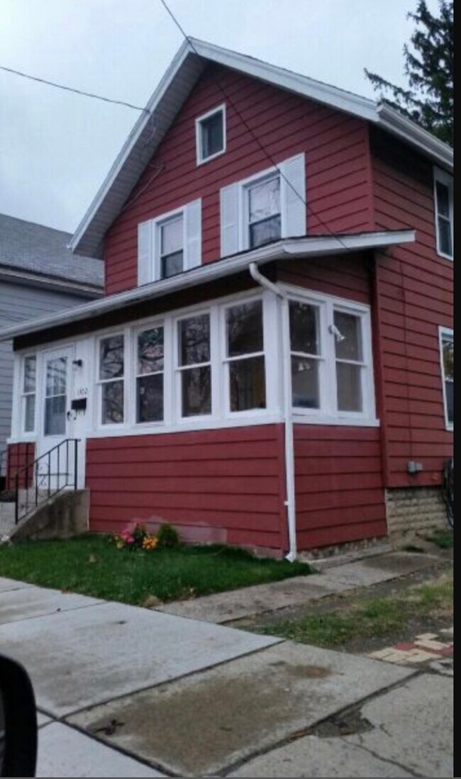 1302 W 25th St, Erie, PA 16502 House Rental in Erie, PA
