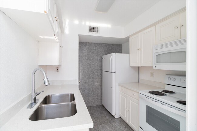 Foto del edificio - 6202 Skyline Dr