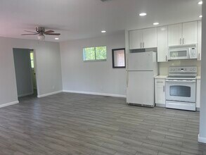 Building Photo - 11 N Crossings Cir