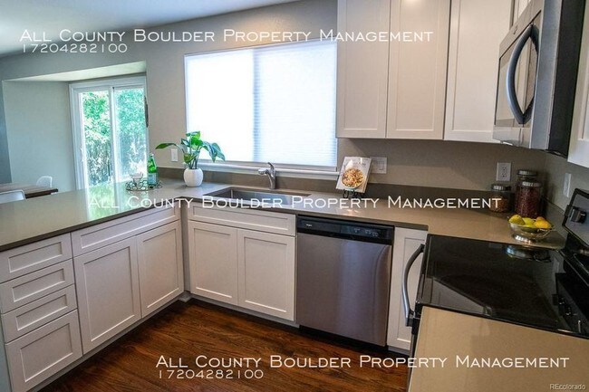 Foto del edificio - 879 W Chestnut Cir