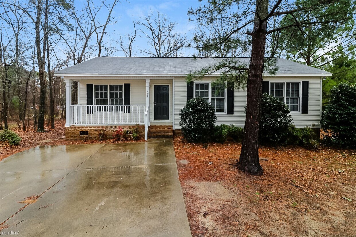 3 br, 2 bath House 400 Kellywood Ct House Rental in FuquayVarina