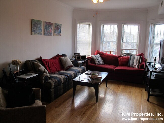 Foto del edificio - 4817 N Wolcott Ave