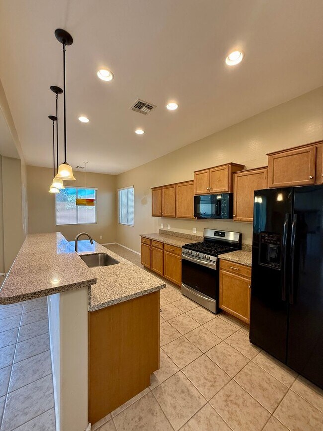 Building Photo - Two Bedroom + Office in Quailwood