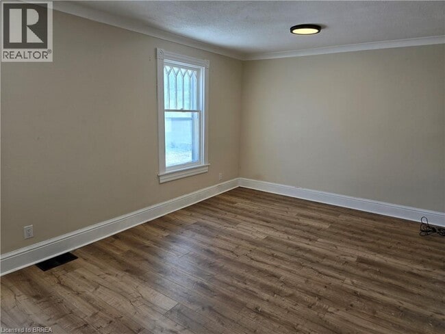 Building Photo - 60 Lynnwood Ave