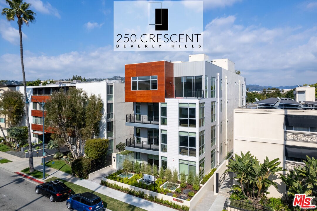 Foto principal - 250 N Crescent Dr