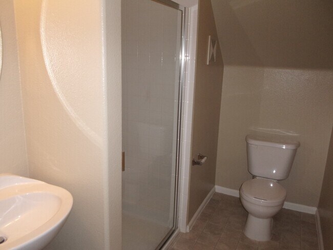 Building Photo - Highlands Ranch - 2 Story Townhome (83ST)