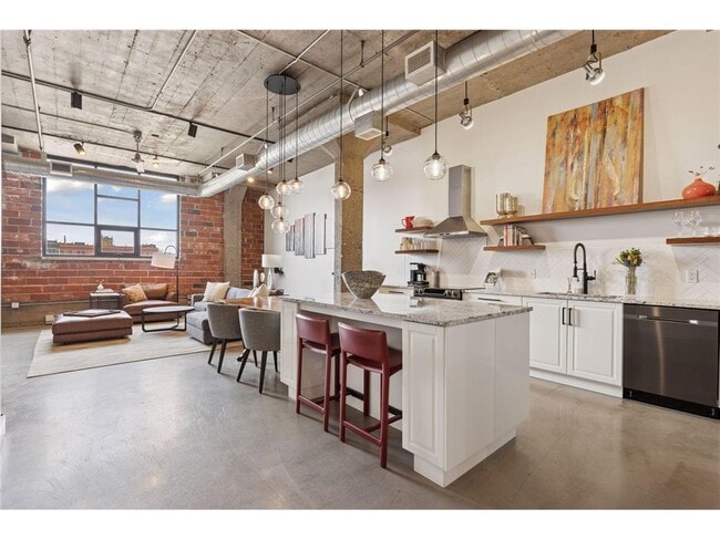 Foto del edificio - 718 N Washington Ave