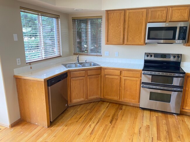 Building Photo - 1223 Gumwood Dr