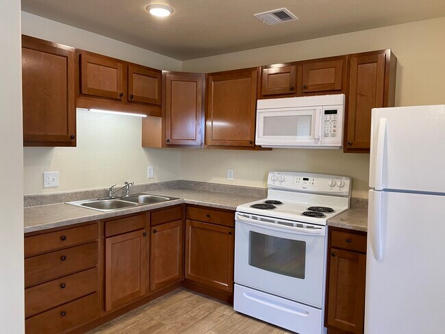 Cocina - 1001 Elledge Dr