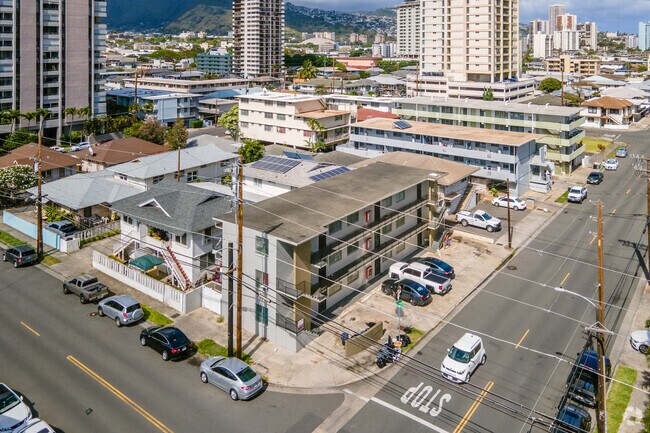 Aerial Photo - 2106 Fern St