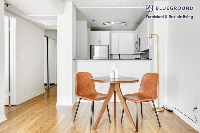 Foto del edificio - 224 W Dryden St