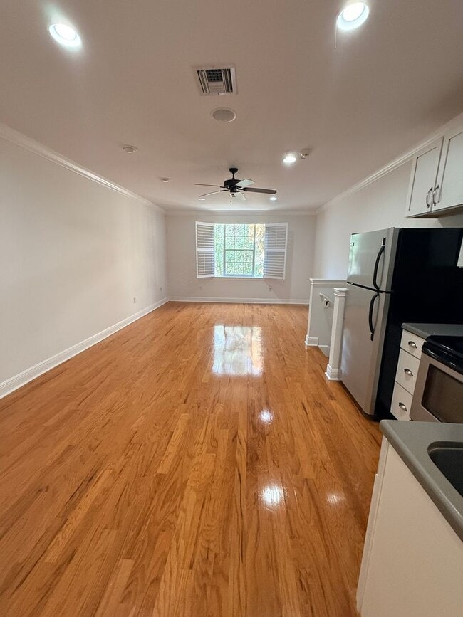 Building Photo - 901 Spring Park Loop