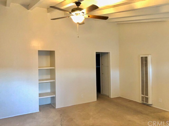 Foto del edificio - 325 E 17th St