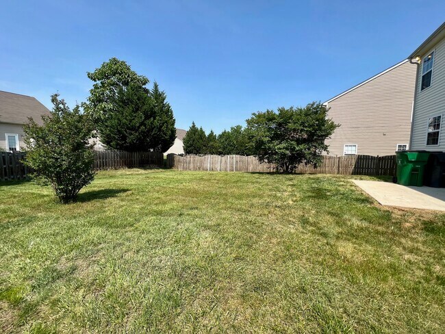 Foto del edificio - 10311 Dominion Village Dr